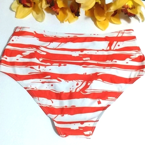 CINNAMON WHITE RUCHED HI-WAISTED BIKINI BOTTOMS - Picture 5 of 8